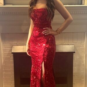 Red Windsor Lace up Prom Dress